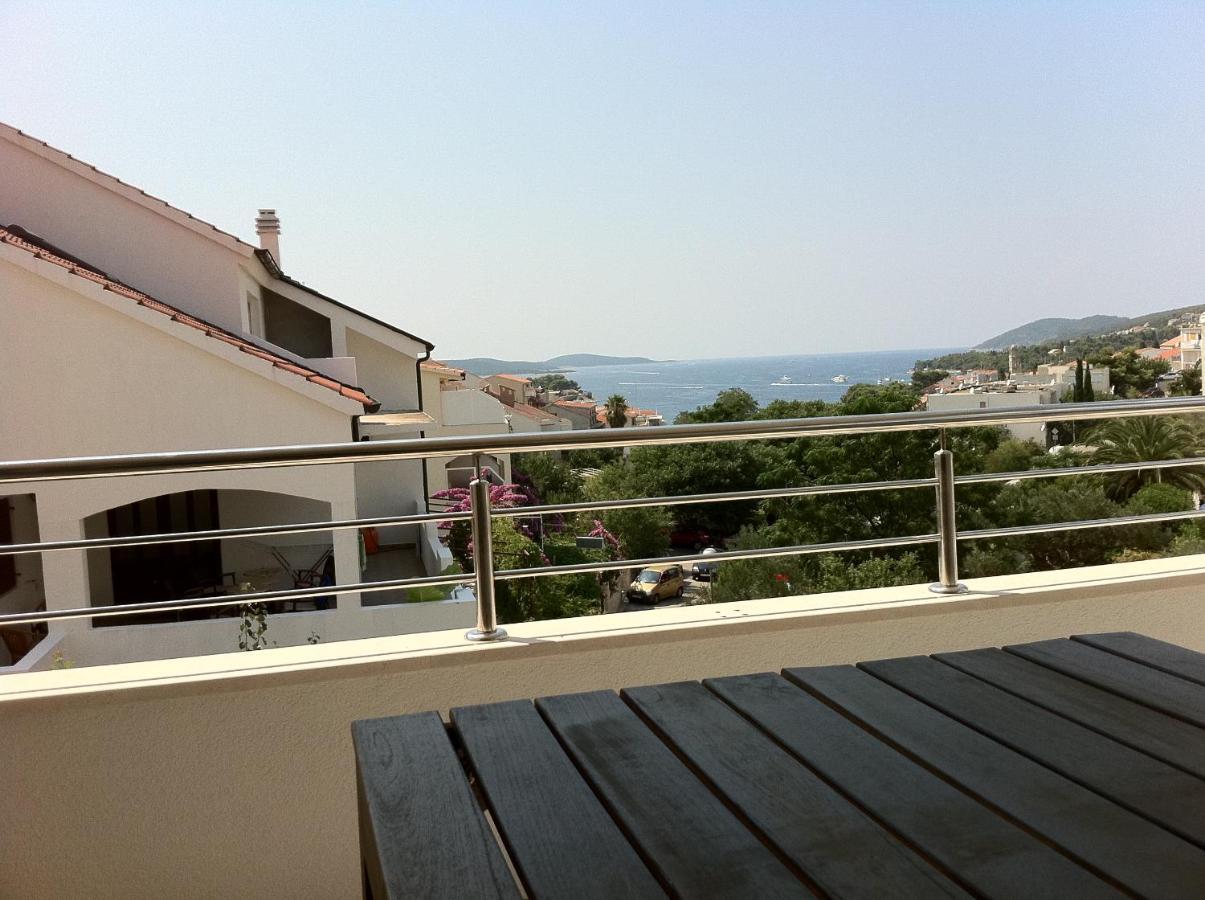 Apartments Riljic Hvar Town Esterno foto