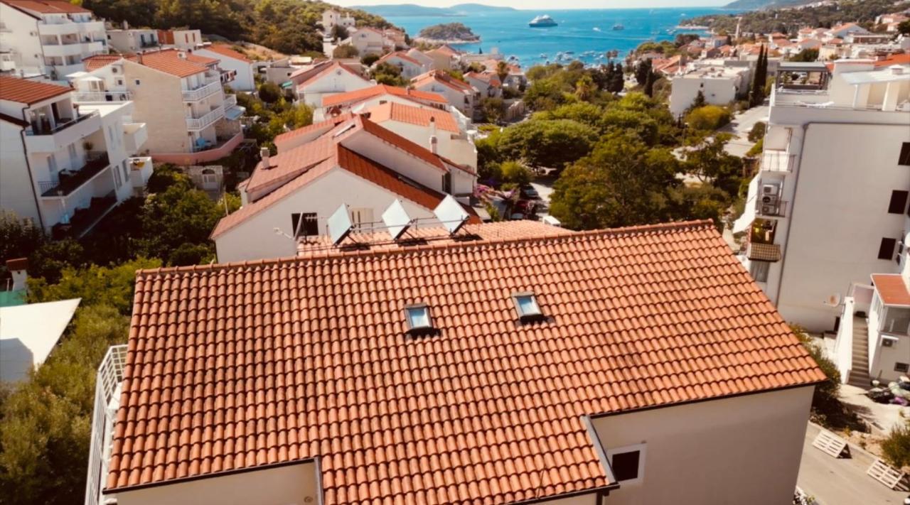 Apartments Riljic Hvar Town Esterno foto